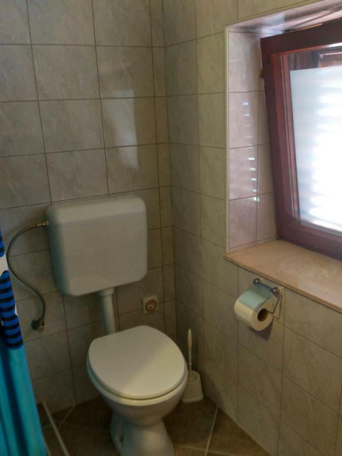 Apartmani Tonica Sukošan Eksteriør bilde
