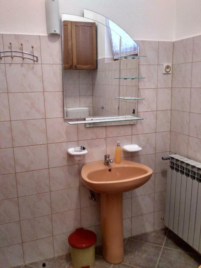 Apartmani Tonica Sukošan Eksteriør bilde