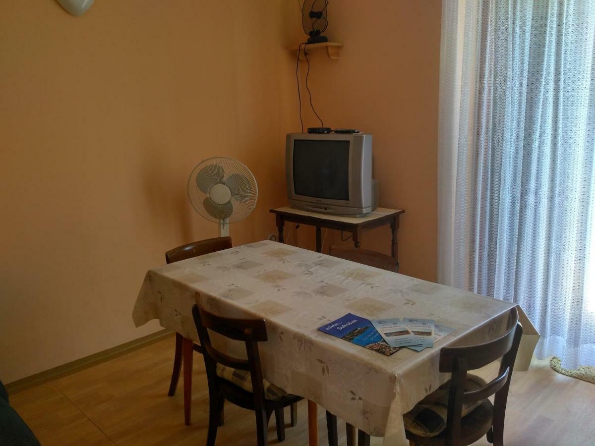 Apartmani Tonica Sukošan Eksteriør bilde