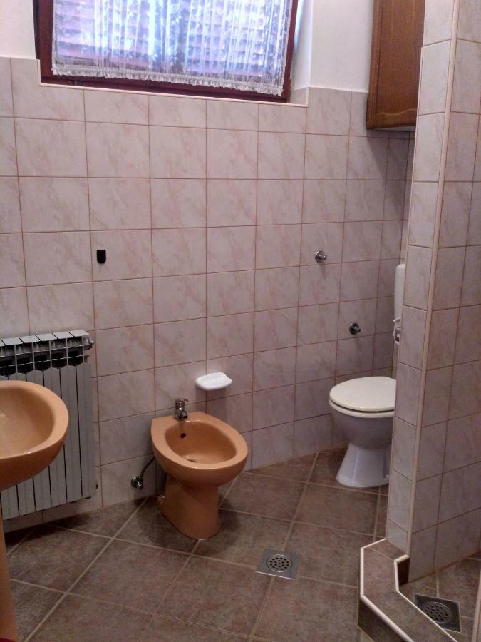 Apartmani Tonica Sukošan Eksteriør bilde